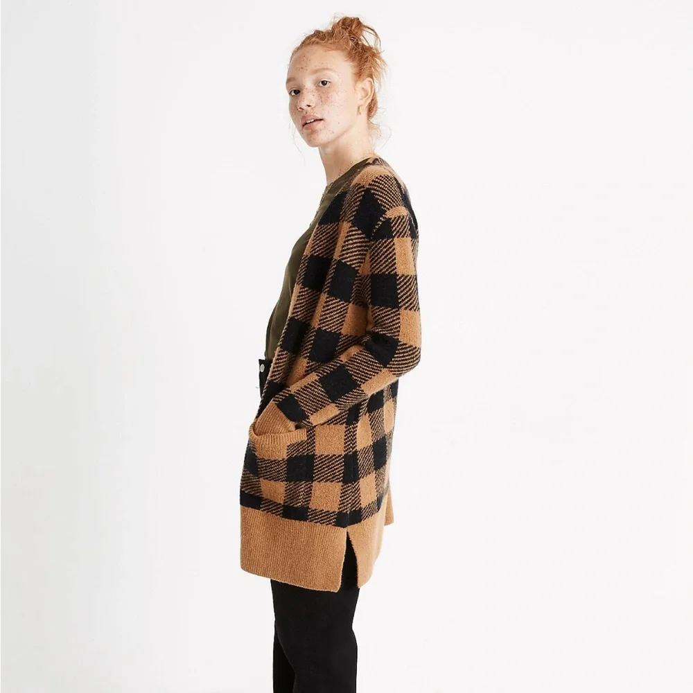 Madewell Buffalo Check Kent Cardigan Sweater in Coziest Yarn - Picture 2 of 8